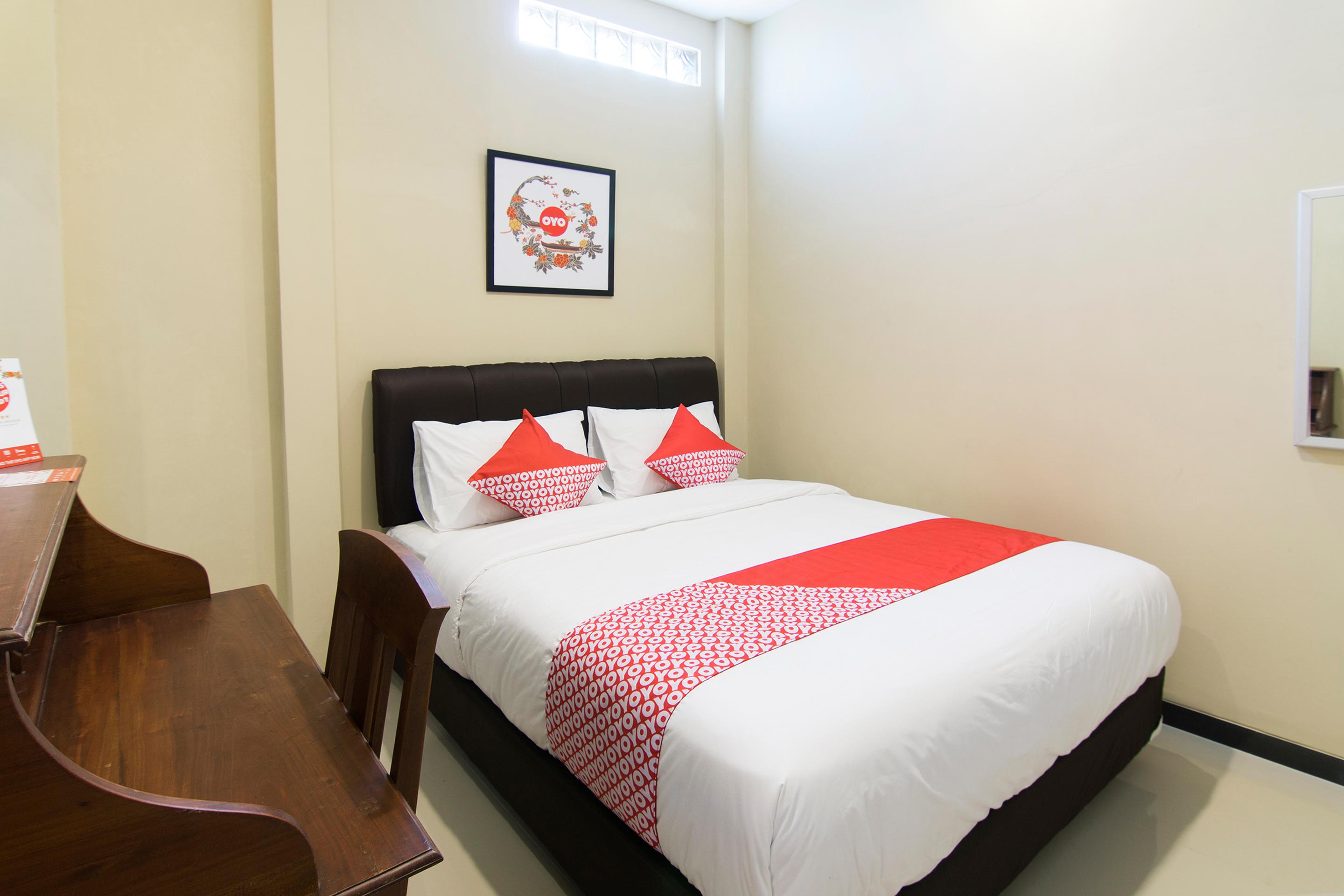 Super Oyo 890 Dewi Fortuna Guest House Maguwo Экстерьер фото