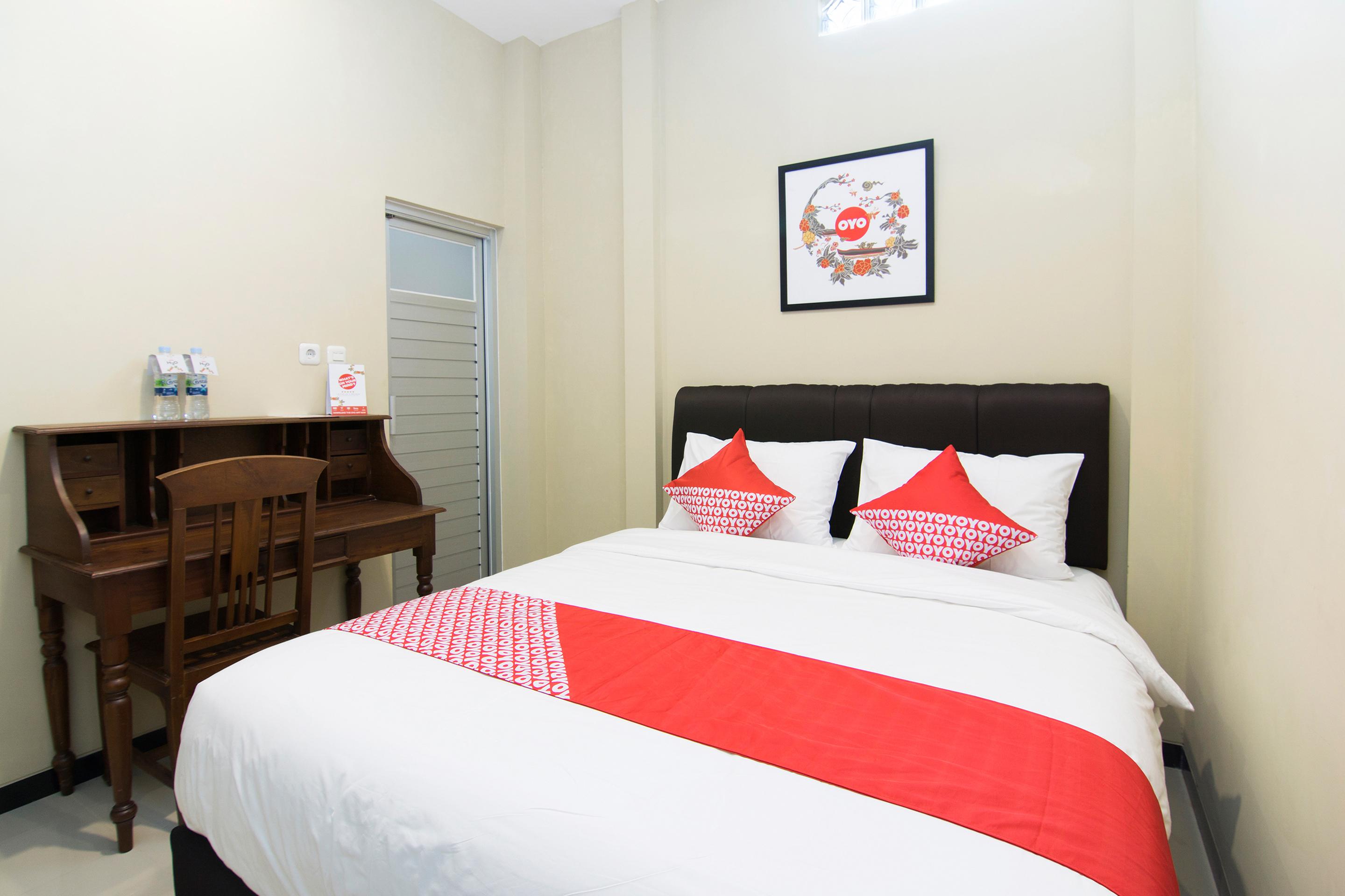 Super Oyo 890 Dewi Fortuna Guest House Maguwo Экстерьер фото